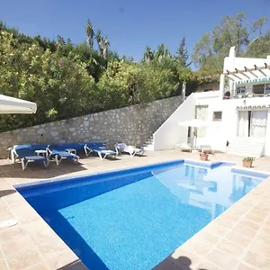 Miia Panda - Rustic Villa